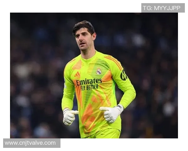 足球明星的私人生活揭秘：他们的被子背后隐藏着怎样的故事与情感